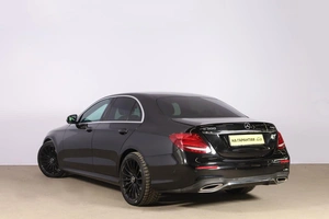 Седан Mercedes-benz E-класс 2017 года, 2799000 рублей, Новосибирск