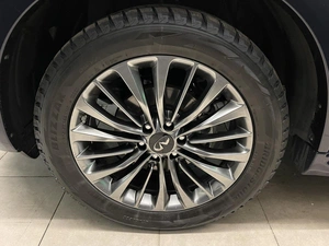 Внедорожник Infiniti QX80 2018 года, 6800000 рублей, Красноярск