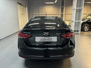Седан Hyundai Solaris 2021 года, 1327000 рублей, Красноярск