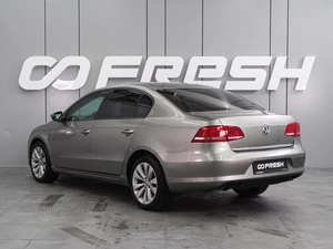 Седан Volkswagen Passat 2013 года, 1344000 рублей, Воронеж