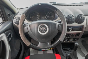 Седан Renault Logan 2010 года, 499000 рублей, Барнаул