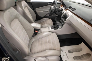 Седан Volkswagen Passat 2007 года, 739000 рублей, Барнаул