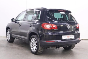 Внедорожник Volkswagen Tiguan 2010 года, 1080000 рублей, Брянск