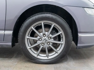 Минивэн Honda Odyssey 2003 года, 600000 рублей, Красноярск