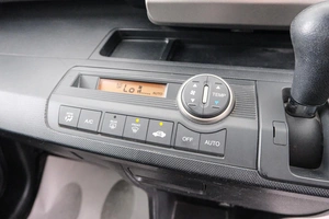 Минивэн Honda Freed 2011 года, 989000 рублей, Красноярск