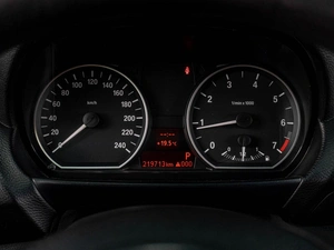 Хетчбэк BMW 1 серия 2011 года, 699000 рублей, Тюмень