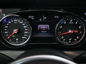 Седан Mercedes-benz E-класс 2019 года, 2799000 рублей, Аксай