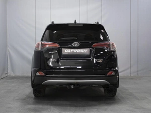Внедорожник Toyota RAV4 2017 года, 2440000 рублей, Омск