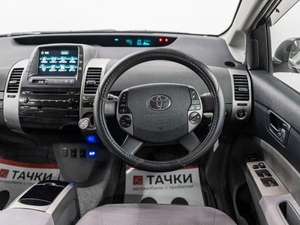 Лифтбек Toyota Prius 2009 года, 675000 рублей, Красноярск