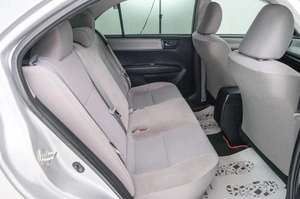 Седан Toyota Corolla Axio 2013 года, 1039000 рублей, Красноярск
