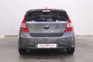Хэтчбек Hyundai i30 2010 года, 750000 рублей, Брянск