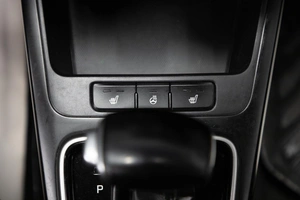 Хетчбэк Kia Rio X-Line 2018 года, 1089000 рублей, Новосибирск