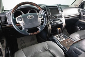 Внедорожник Toyota Land Cruiser 2010 года, 3059000 рублей, Сургут