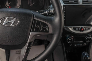 Седан Hyundai Solaris 2015 года, 899000 рублей, Челябинск