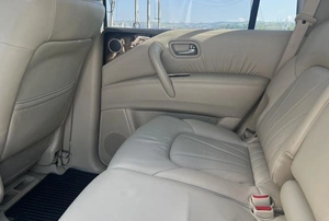 Внедорожник Infiniti QX56 2011 года, 2090000 рублей, Солонцы