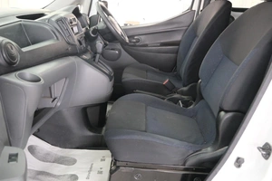 Минивэн Nissan NV200 2011 года, 939000 рублей, Омск