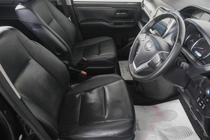 Минивэн Toyota Esquire 2015 года, 1969000 рублей, Кемерово