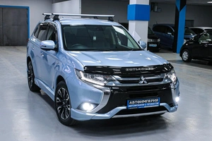 Внедорожник Mitsubishi Outlander 2016 года, 1998000 рублей, Солонцы