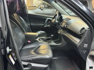 Внедорожник Toyota RAV4 2011 года, 1797000 рублей, Красноярск