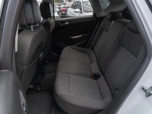Хетчбэк Opel Astra 2012 года, 819000 рублей, Саратов