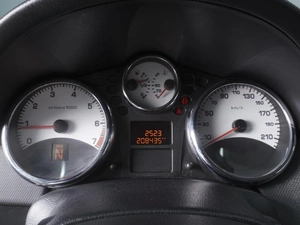 Хетчбэк Peugeot 207 2010 года, 410000 рублей, Ростов-на-Дону