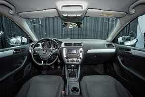 Седан Volkswagen Jetta 2017 года, 1197000 рублей, Красноярск