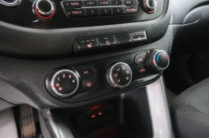 Хетчбэк Kia Ceed 2013 года, 949000 рублей, Красноярск