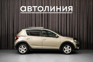 Хетчбэк Renault Sandero 2015 года, 820000 рублей, Красноярск
