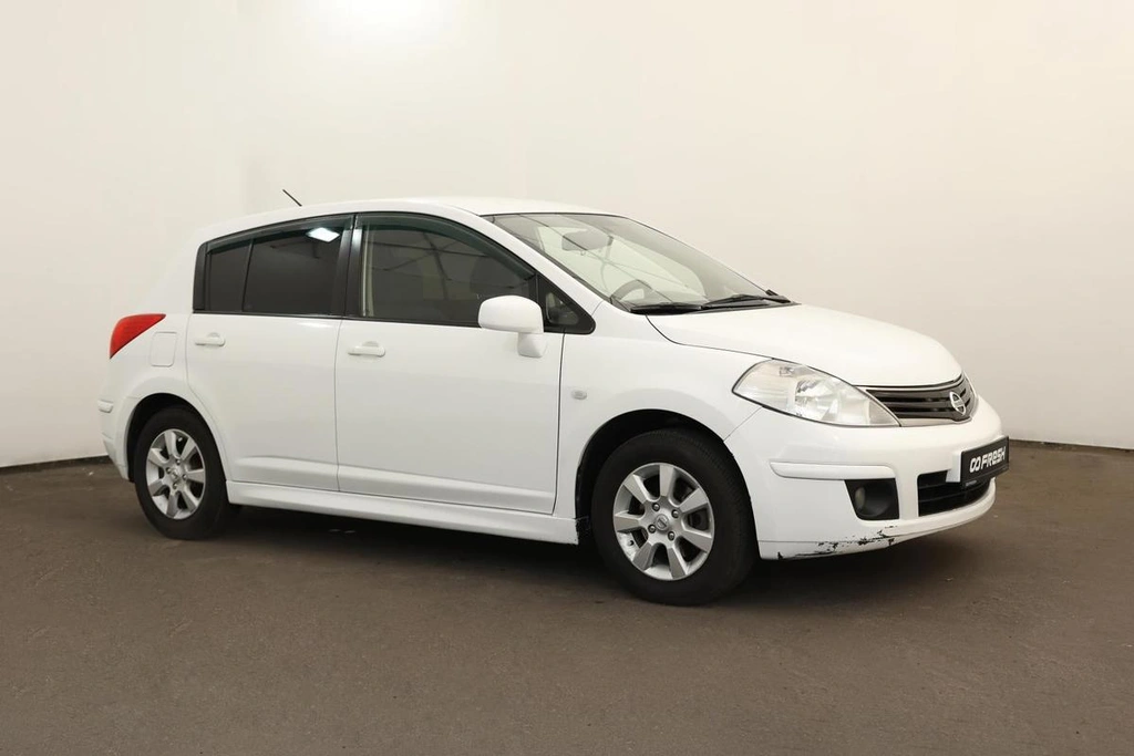 Хетчбэк Nissan Tiida 2011 года, 670000 рублей, Орёл