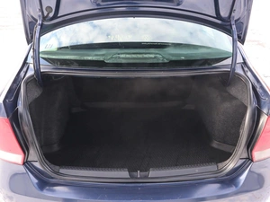 Седан Volkswagen Polo 2013 года, 940000 рублей, Железногорск