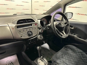Хетчбэк Honda Fit 2009 года, 529000 рублей, Красноярск