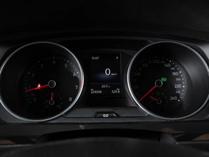 Внедорожник Volkswagen Tiguan 2018 года, 2490000 рублей, Волгоград