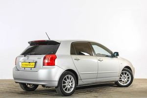 Хетчбэк Toyota Allex 2004 года, 619000 рублей, Тюмень
