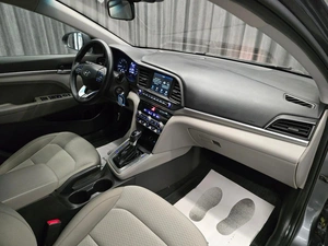 Седан Hyundai Elantra 2020 года, 1245000 рублей, Красноярск