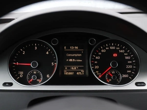 Универсал Volkswagen Passat 2010 года, 970000 рублей, Ижевск