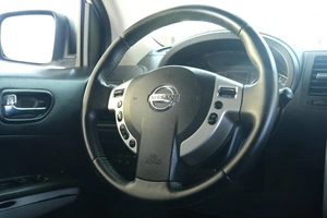 Внедорожник Nissan X-Trail 2012 года, 1489000 рублей, Омск