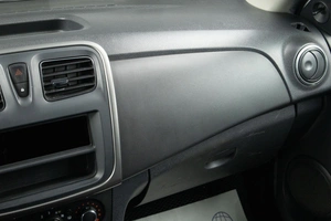 Седан Renault Logan 2017 года, 839000 рублей, Оренбург