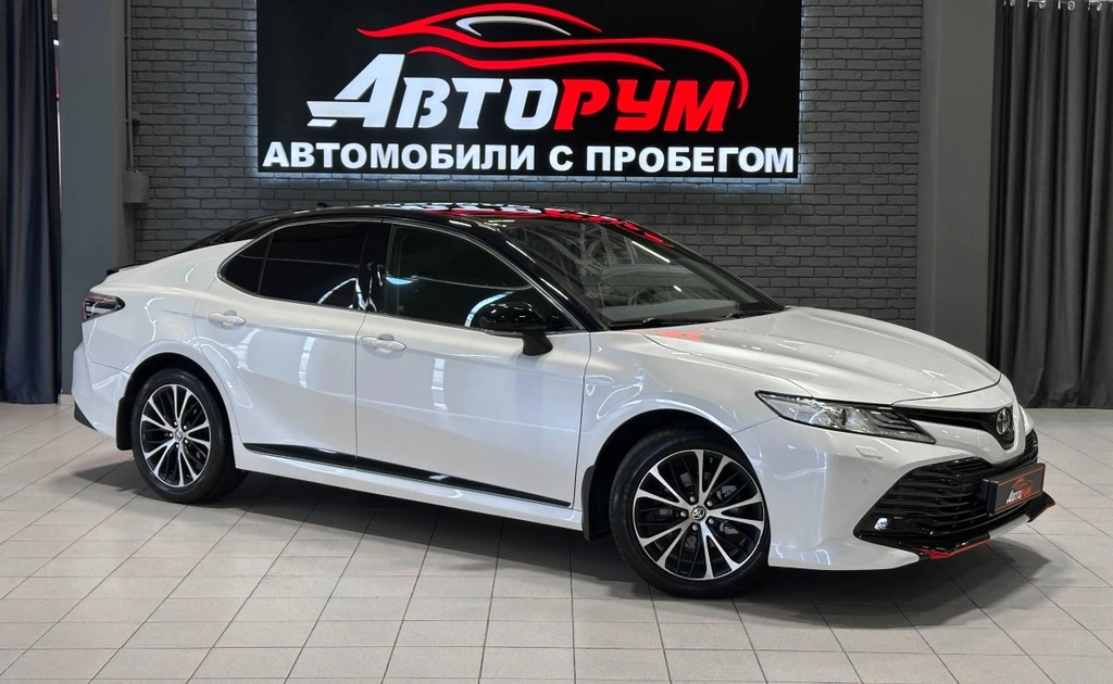 Седан Toyota Camry 2021 года, 2770000 рублей, Красноярск