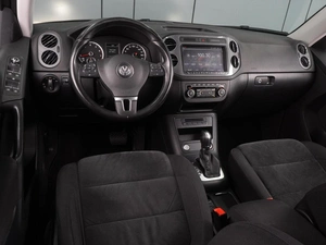Внедорожник Volkswagen Tiguan 2014 года, 1289000 рублей, Воронеж