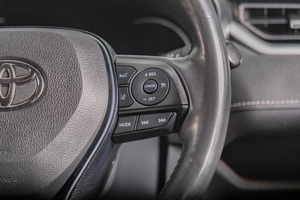 Внедорожник Toyota RAV4 2020 года, 3449000 рублей, Томск