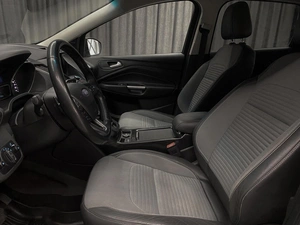 Внедорожник Ford Kuga 2016 года, 1410000 рублей, Красноярск