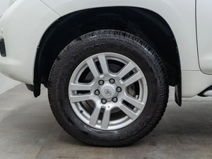 Внедорожник Toyota Land Cruiser Prado 2011 года, 2890000 рублей, Красноярск