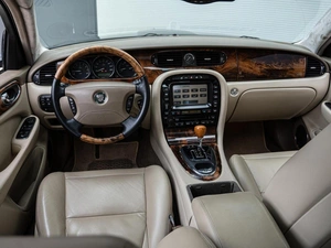 Седан Jaguar XJ 2003 года, 2120000 рублей, Краснодар