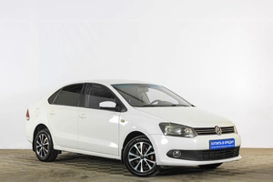 Седан Volkswagen Polo 2012 года, 779000 рублей, Тюмень