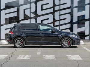 Хетчбэк Volkswagen Golf GTI 2019 года, 3100000 рублей, Краснодар
