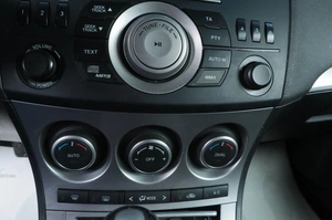 Седан Mazda 3 2011 года, 889000 рублей, Челябинск