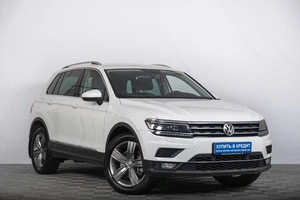 Внедорожник Volkswagen Tiguan 2018 года, 2369000 рублей, Томск