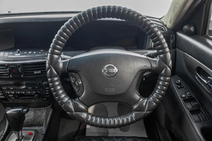 Седан Nissan Gloria 2002 года, 649000 рублей, Барнаул