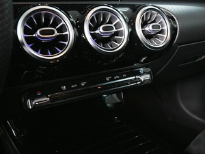 Седан Mercedes-benz CLA-класс 2019 года, 2899000 рублей, Ростов-на-Дону