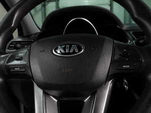 Седан Kia Rio 2013 года, 929000 рублей, Воронеж